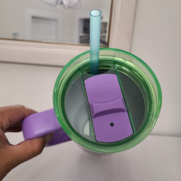 Buc-ees Purple Yukon Outfitters Tumbler with Daisies Easter Design - Picture 6 of 7